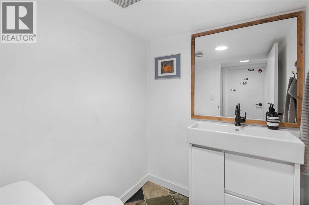 2521 16A Street NW — photo 20