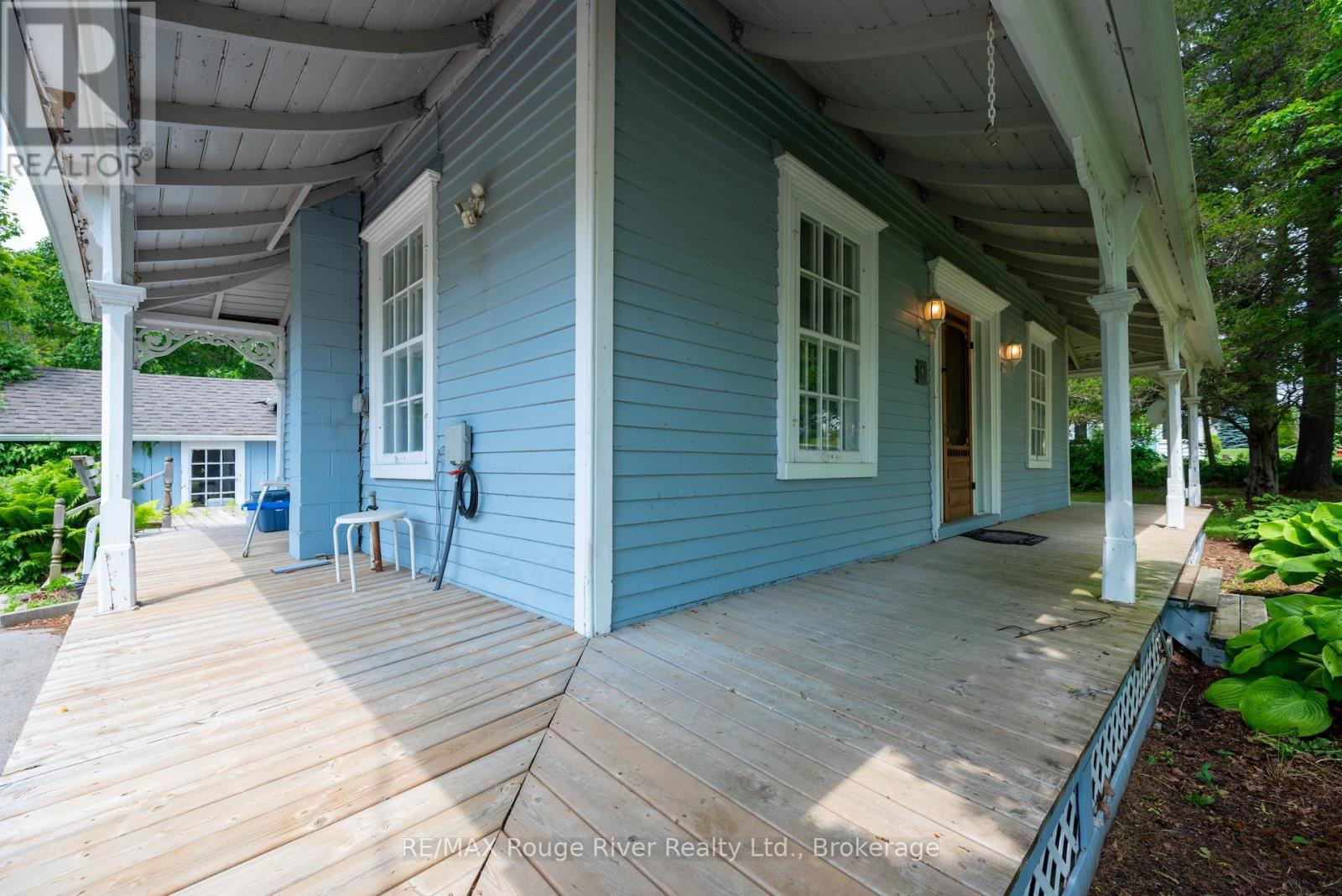 3784 BURNHAM STREET N - 8