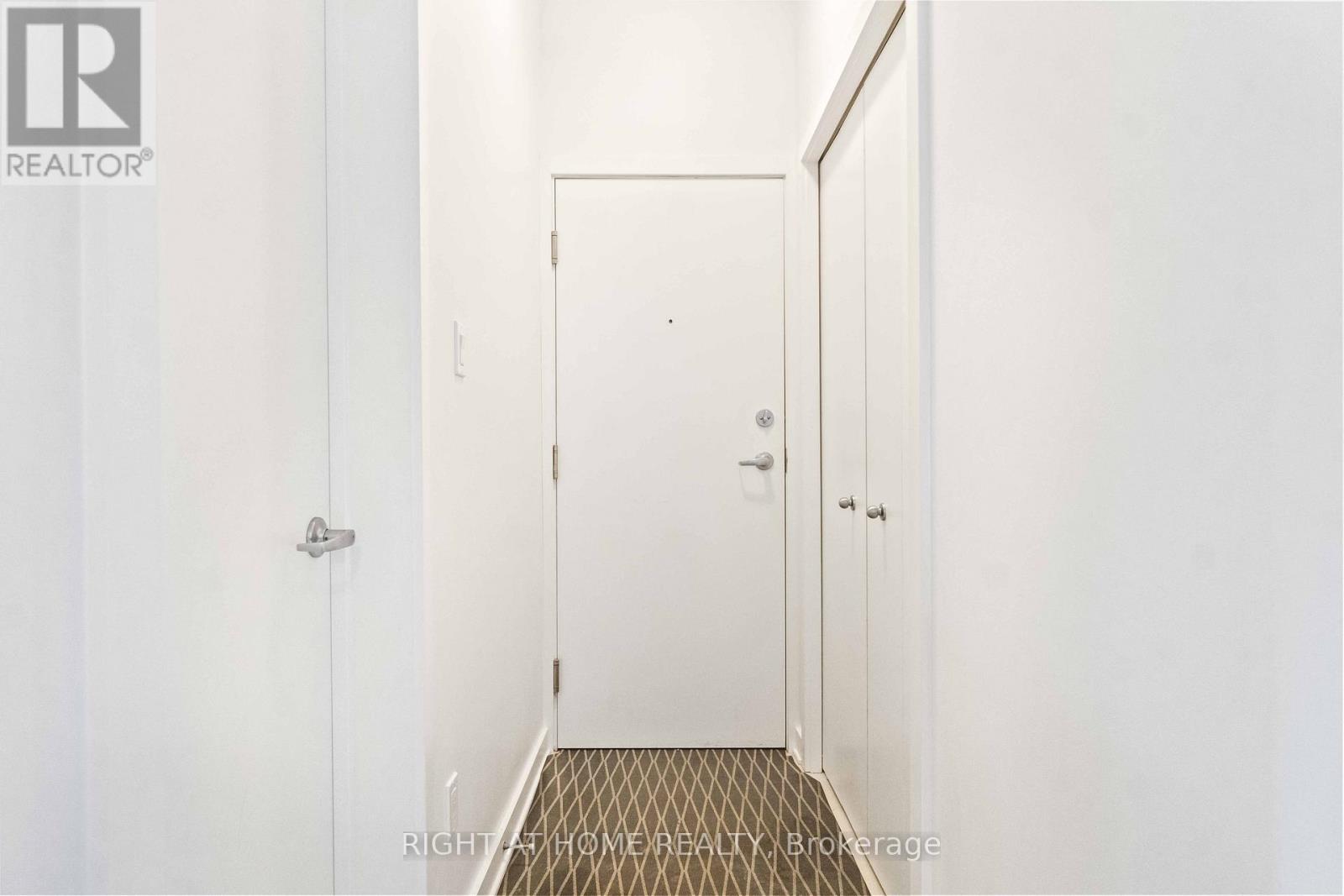 #305 22 PERKINS STREET - 16