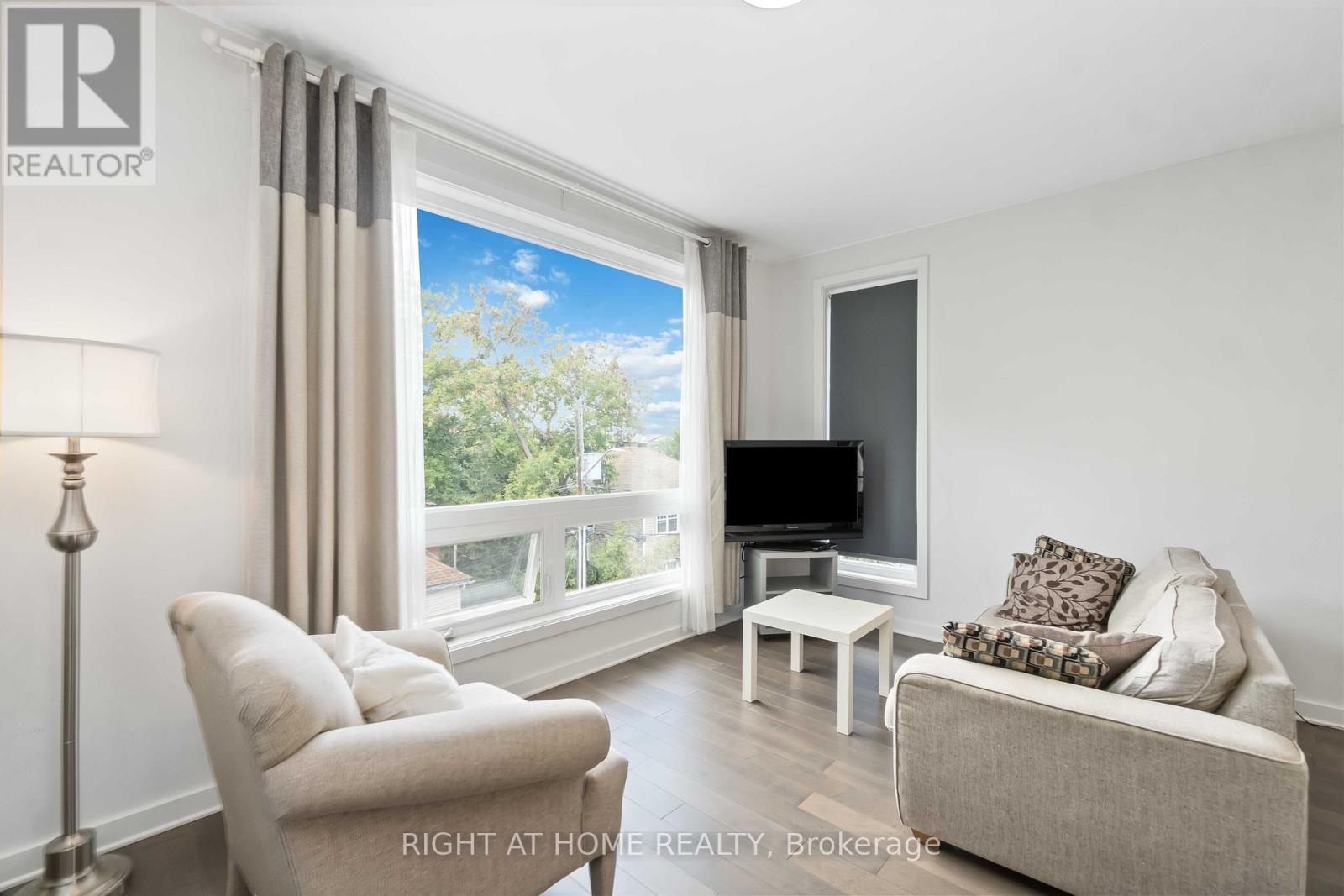 #305 22 PERKINS STREET - 2