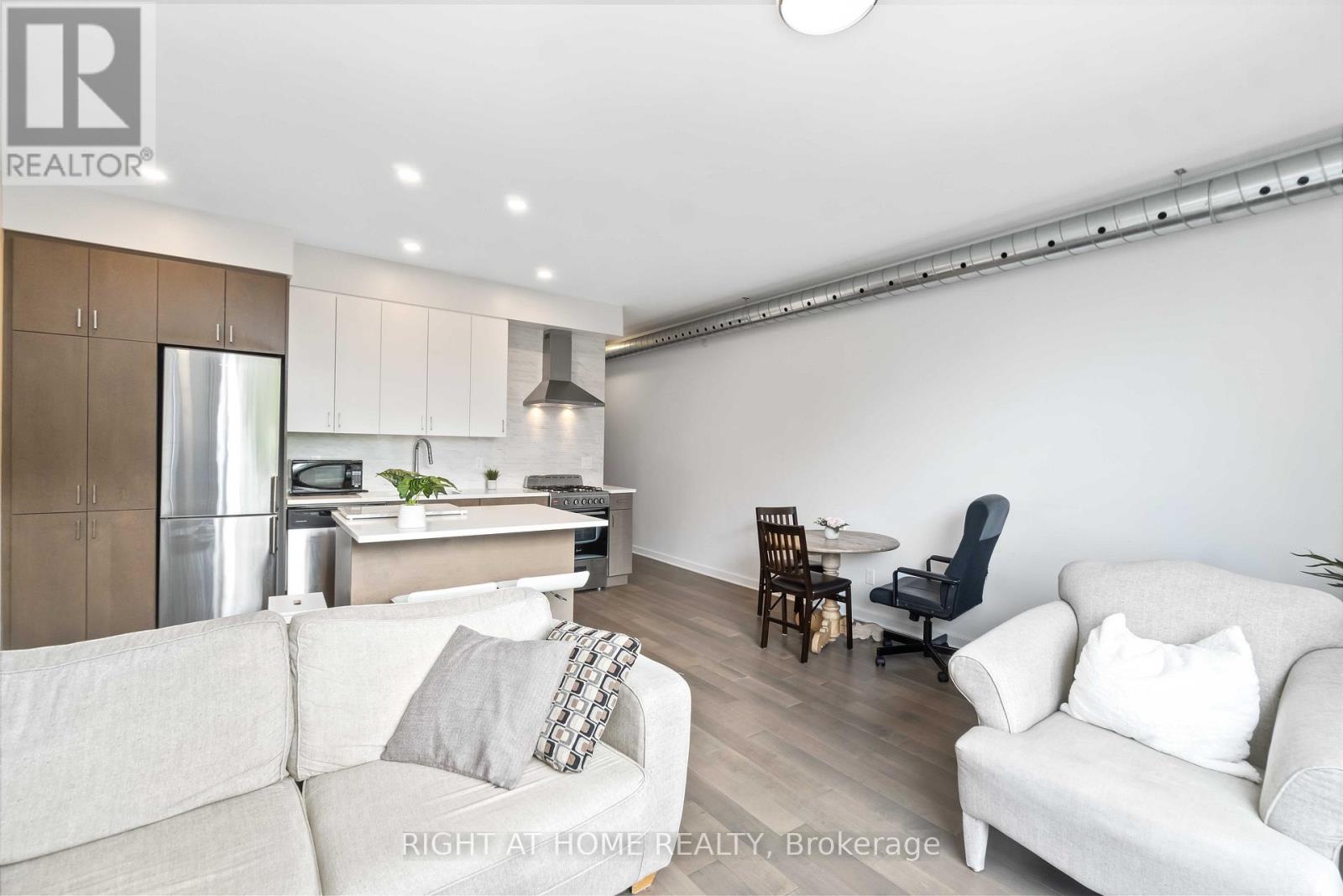 #305 22 PERKINS STREET - 7