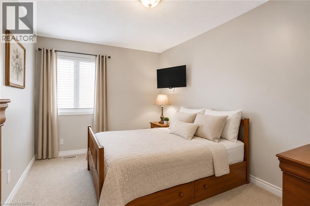 3 OLIVER Court - 18