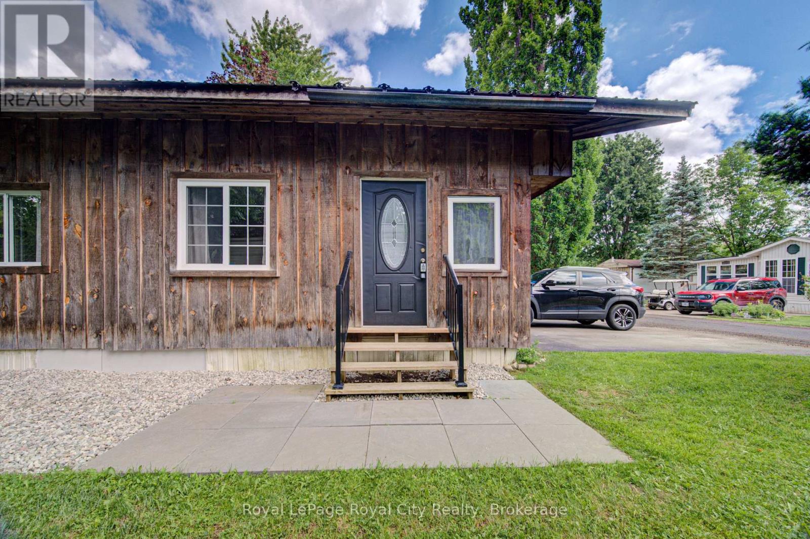 LEASED LOT 570 SUMAC STREET - 33