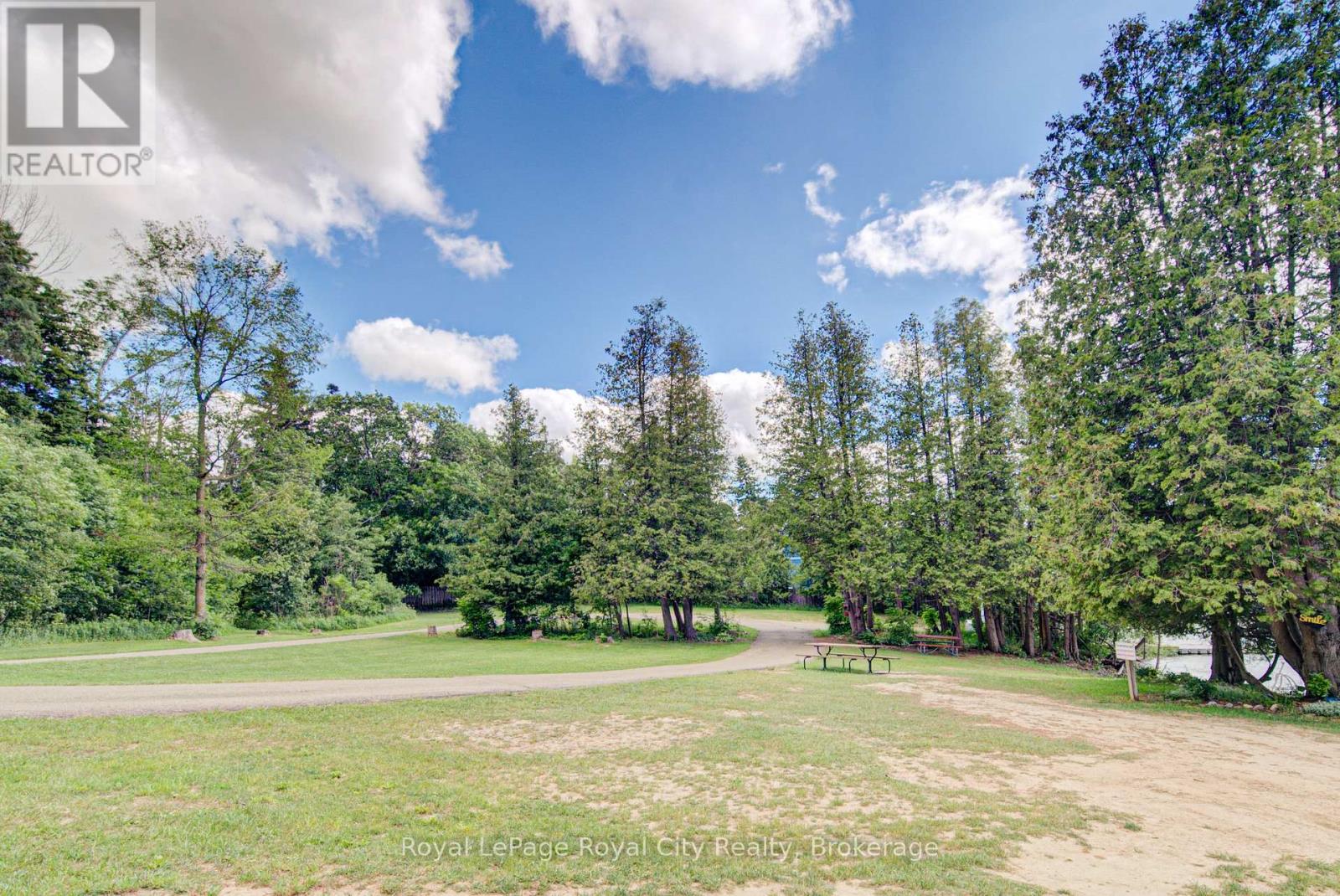 LEASED LOT 570 SUMAC STREET - 36