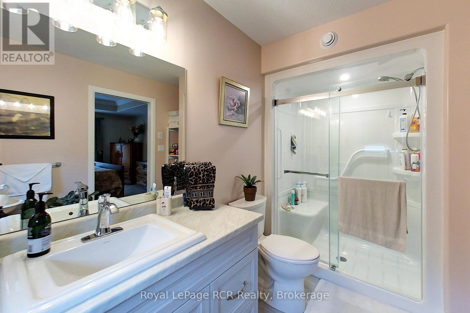 855 17TH STREET - 16