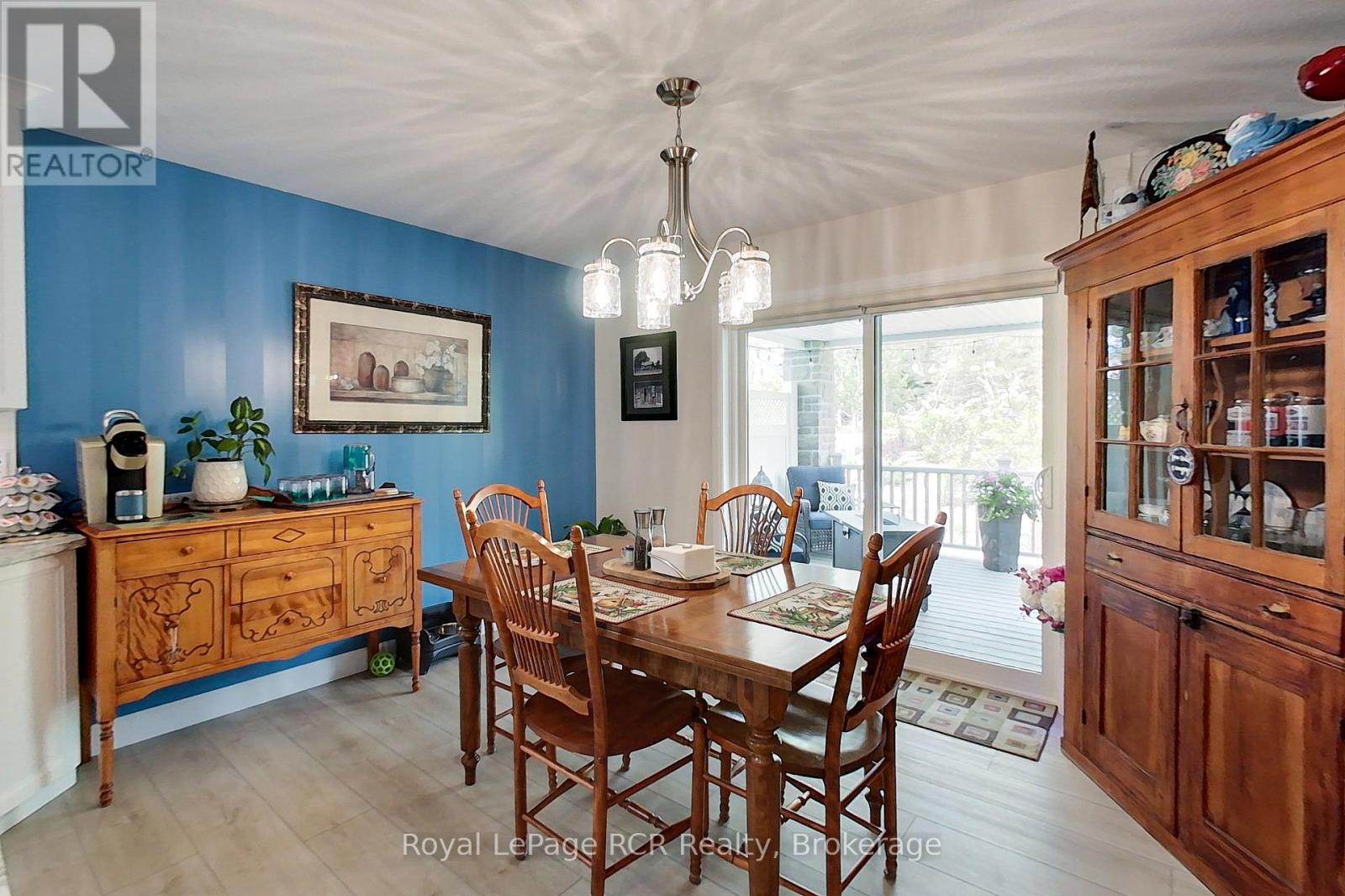 855 17TH STREET - 9