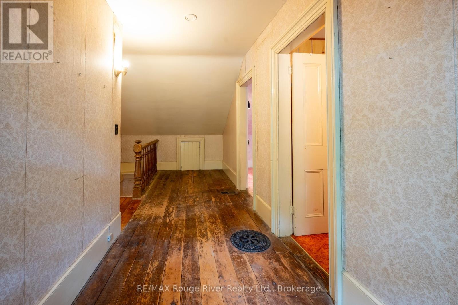 3784 BURNHAM STREET N - 21