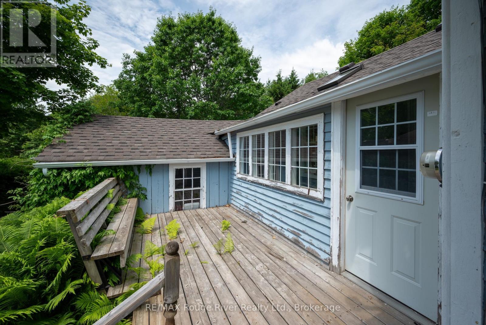 3784 BURNHAM STREET N - 29