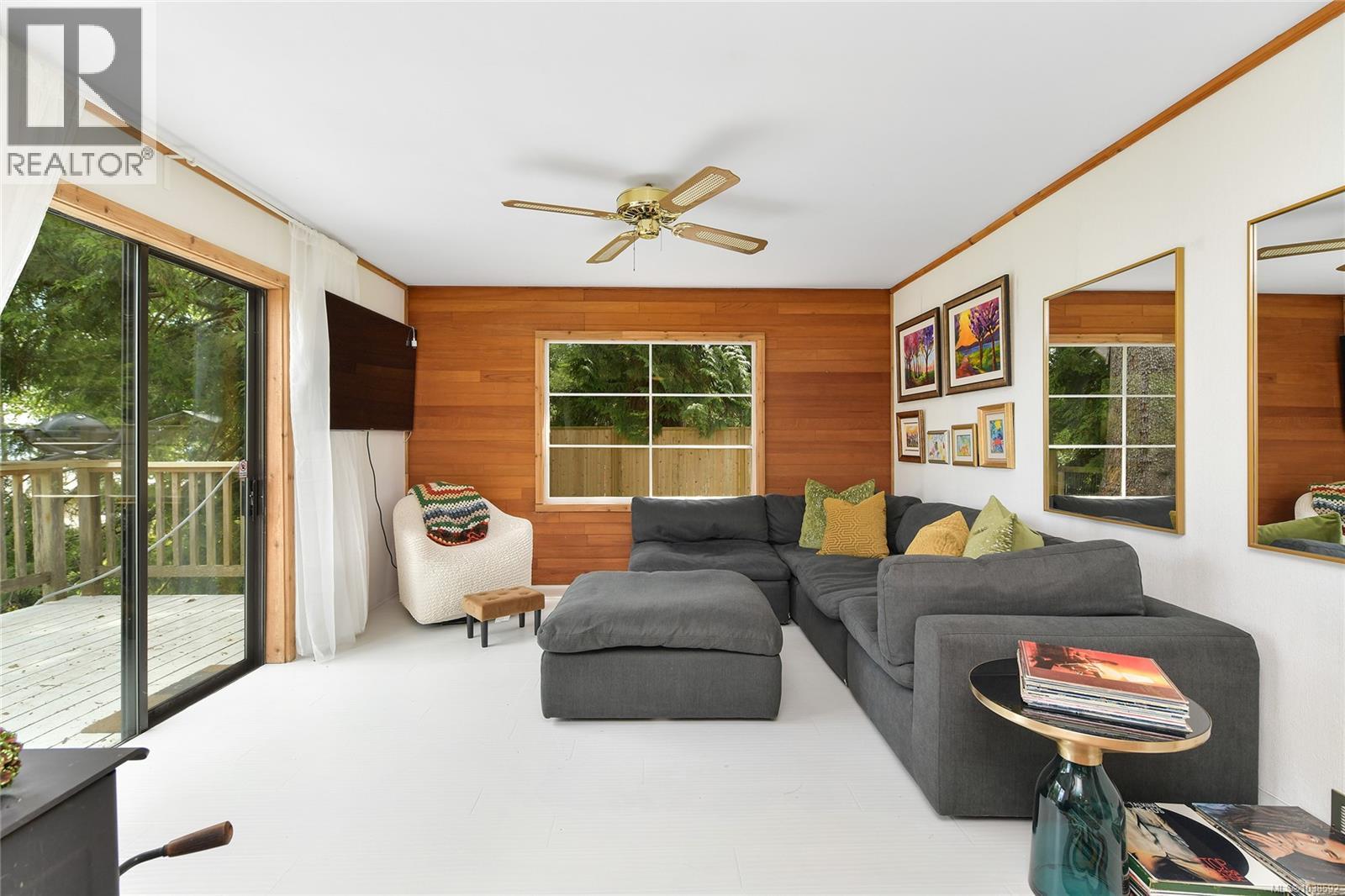  222 Skana Gate Road, Mayne Island