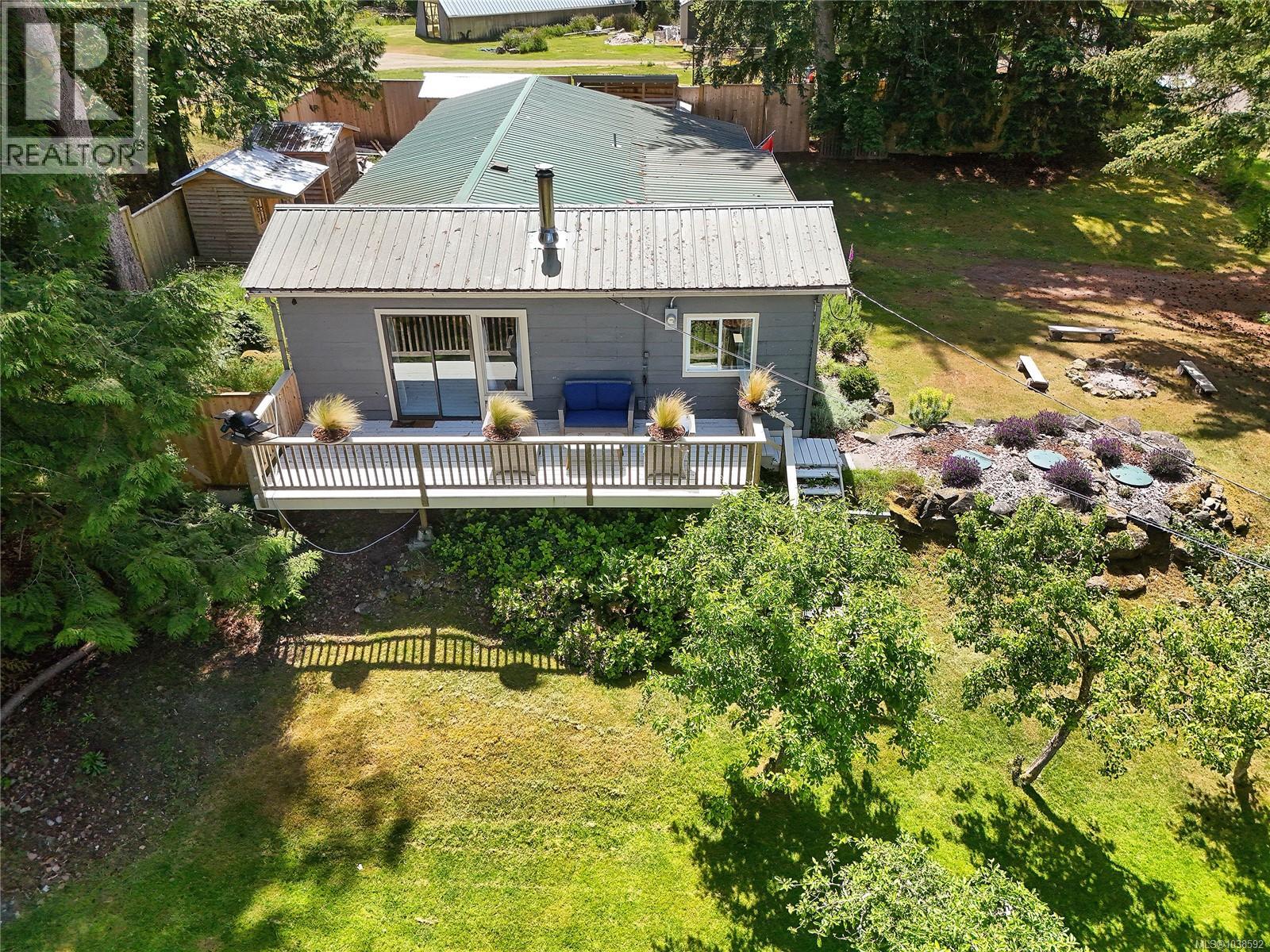  222 Skana Gate Road, Mayne Island
