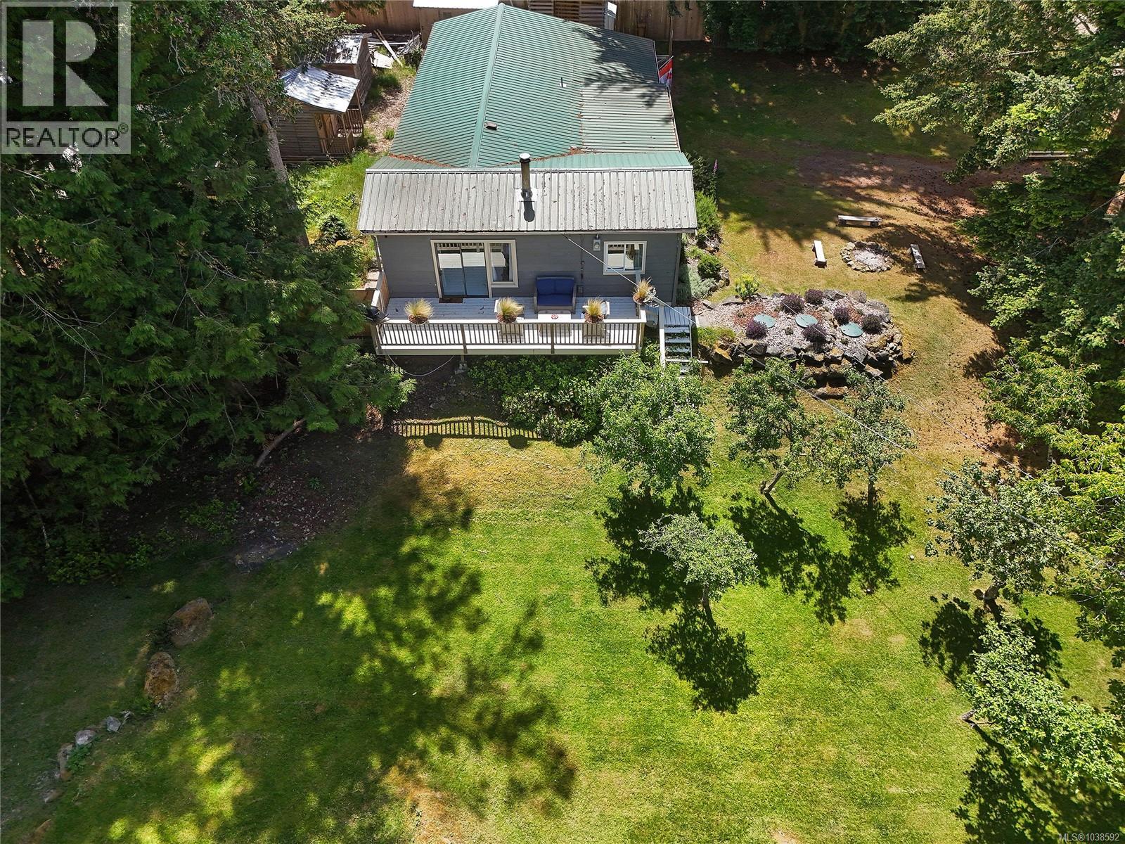  222 Skana Gate Road, Mayne Island