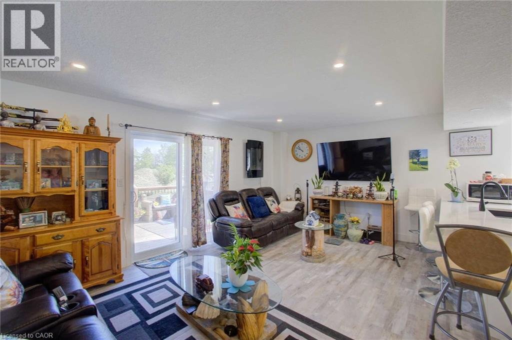 123 EGAN Avenue - 15