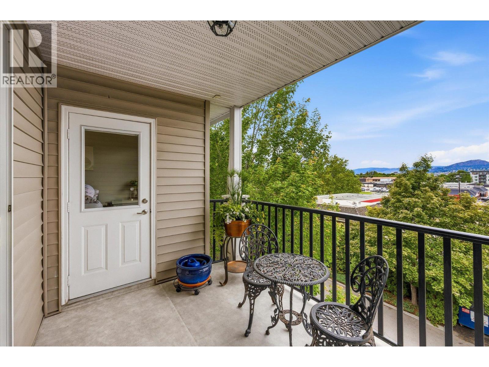 #302 1235 KLO Road - 18