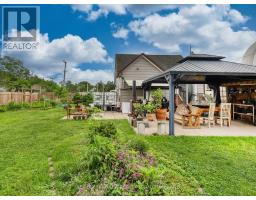 Foyer - 30 Erie Street, Welland, ON L3B5J7 Photo 6