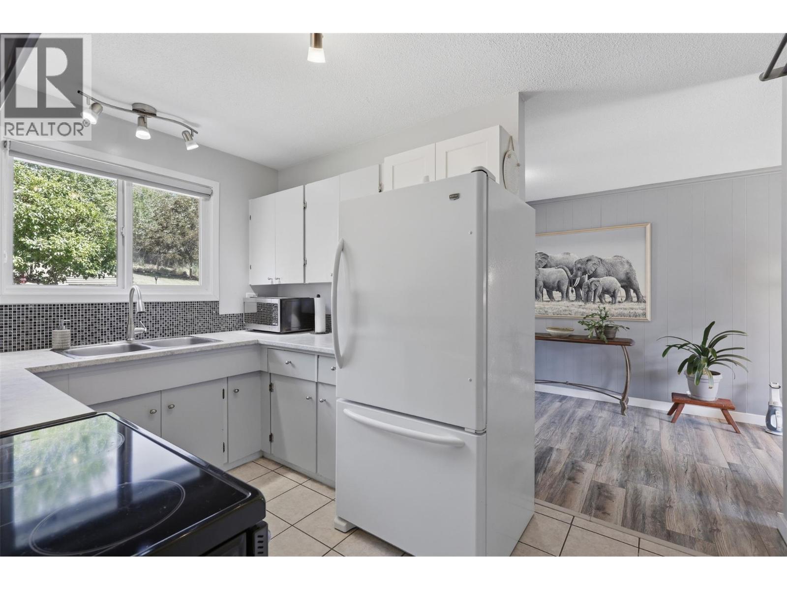 1322 Lamar Drive - 12