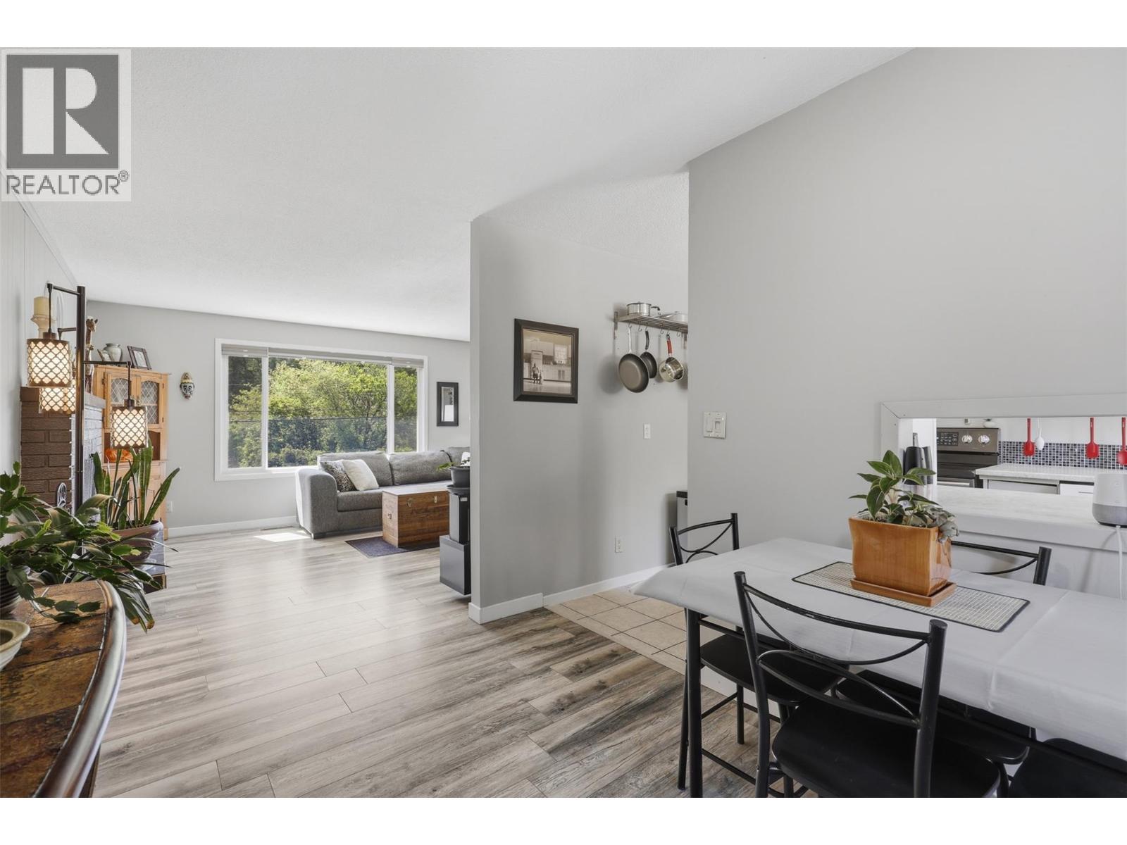 1322 Lamar Drive - 10