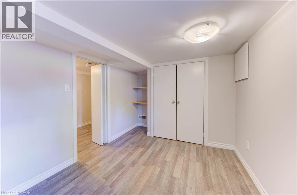 233 LANCASTER Street E - 26