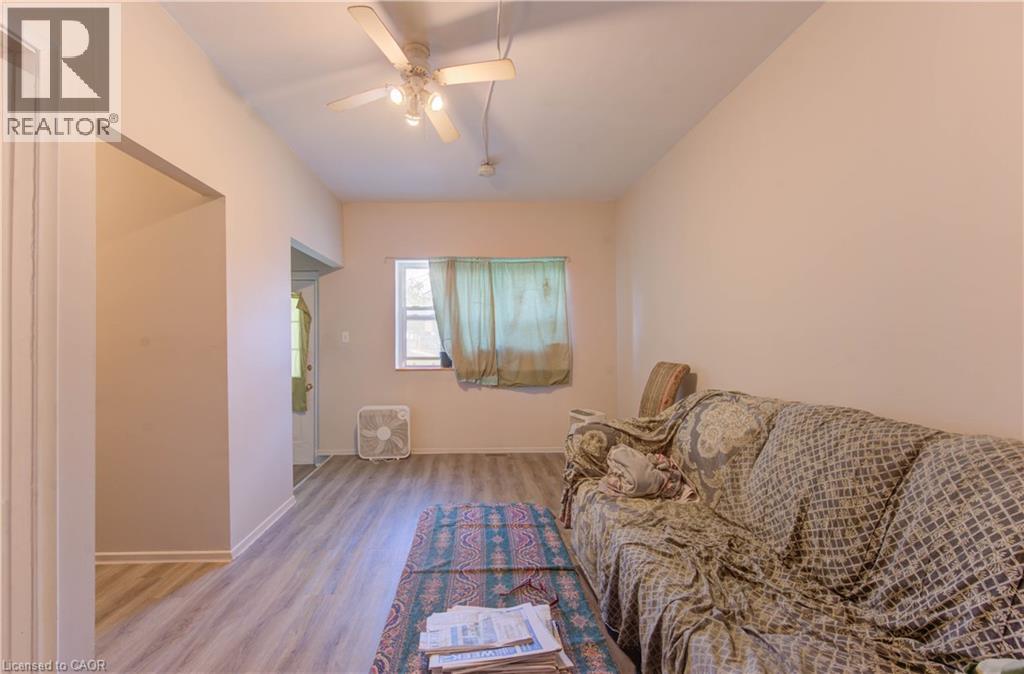 233 LANCASTER Street E - 3