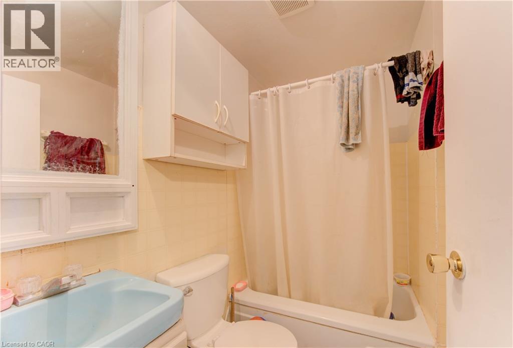 233 LANCASTER Street E - 6