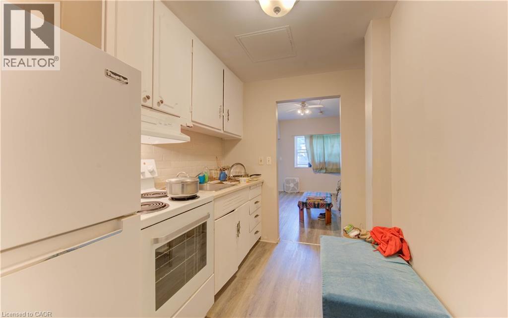 233 LANCASTER Street E - 8