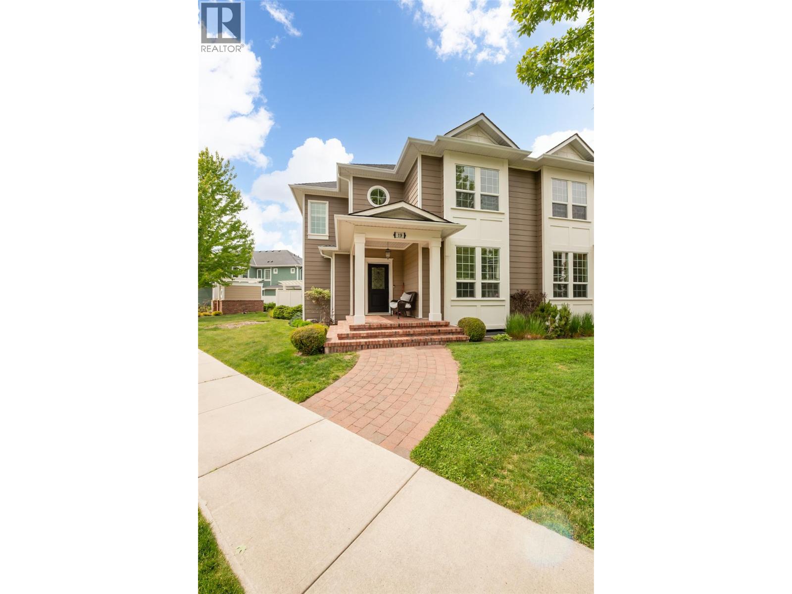 #19 328 Providence Avenue - 3