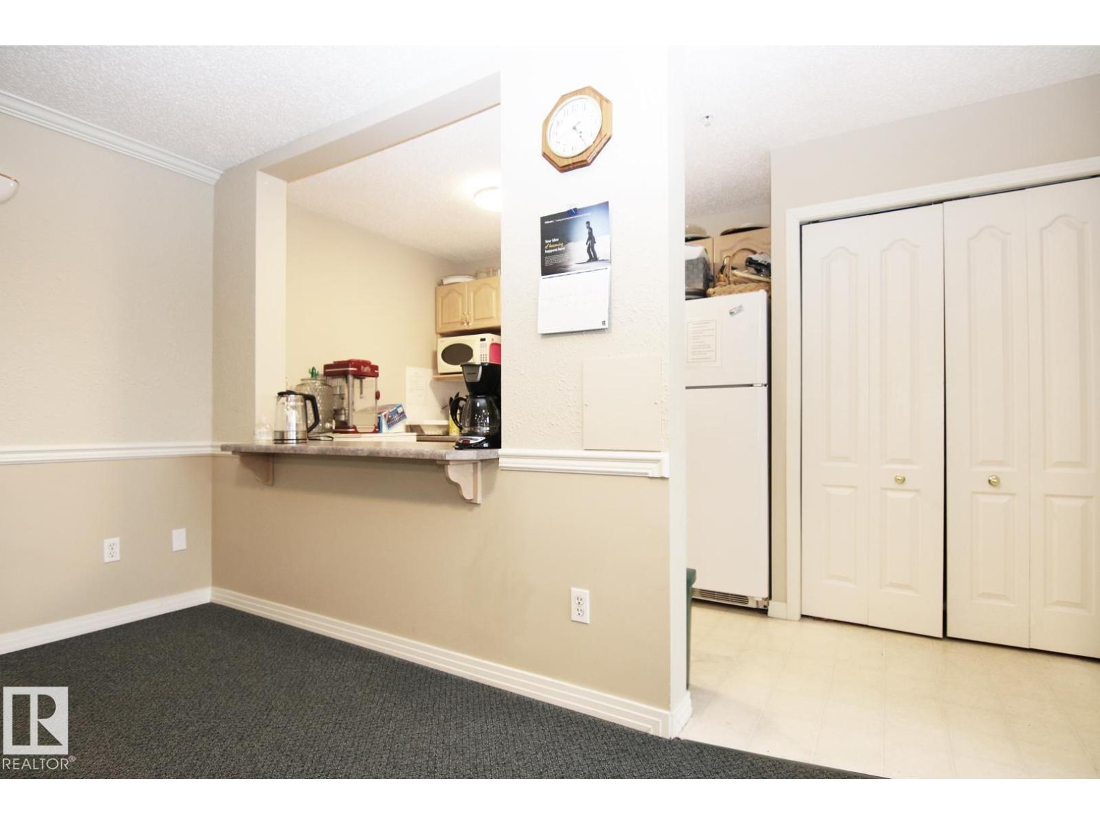 #308 17150 94A AV NW - 32