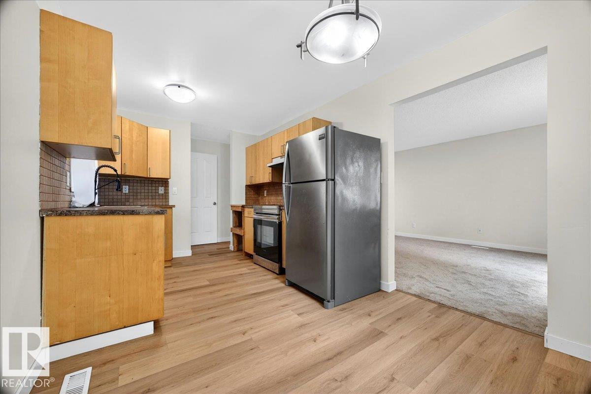 16904 91 ST NW - 14