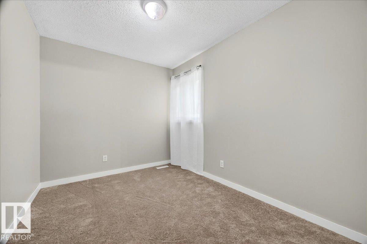 16904 91 ST NW - 22