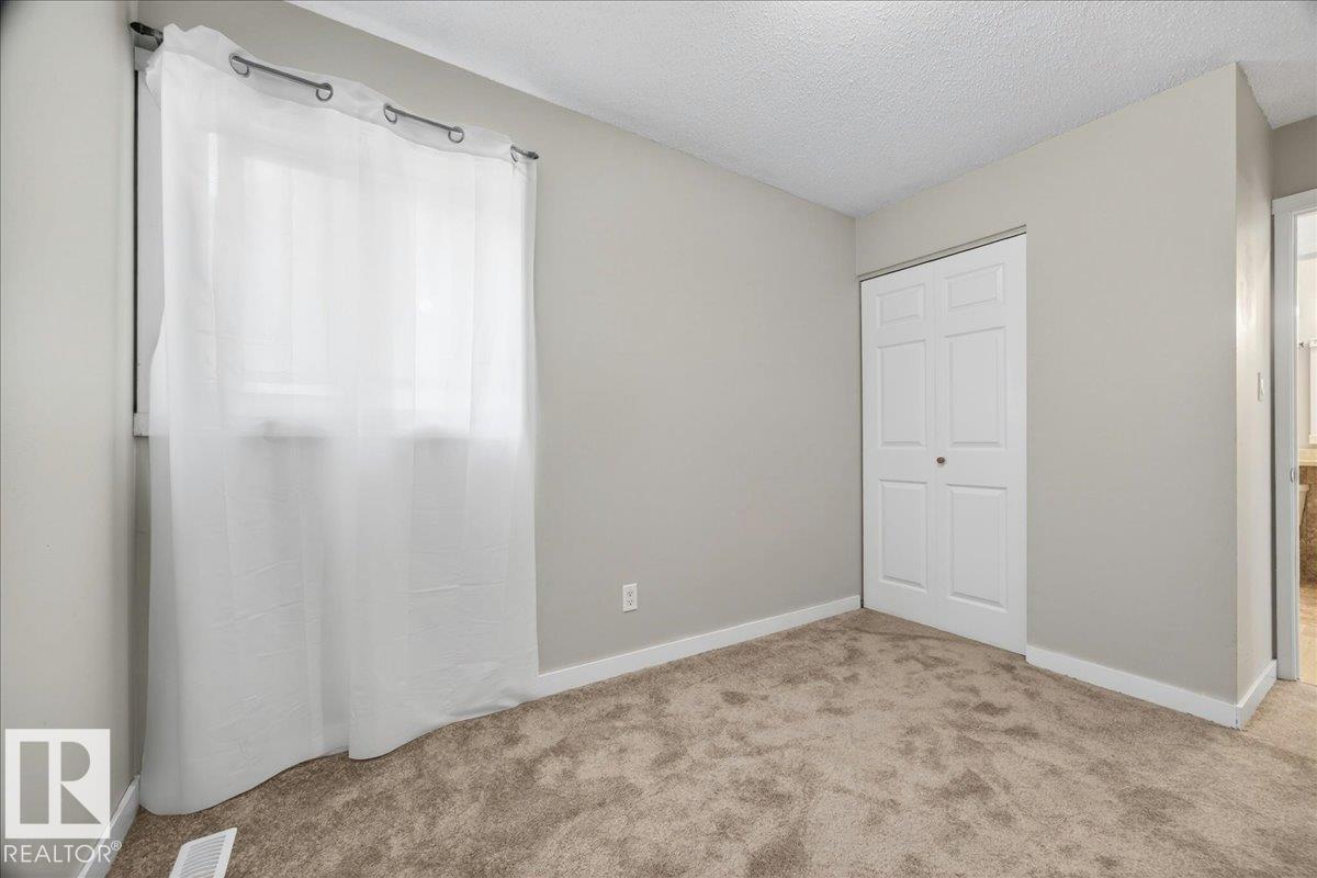 16904 91 ST NW - 23