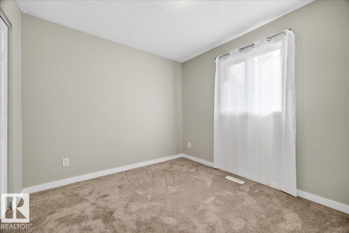 16904 91 ST NW - 24