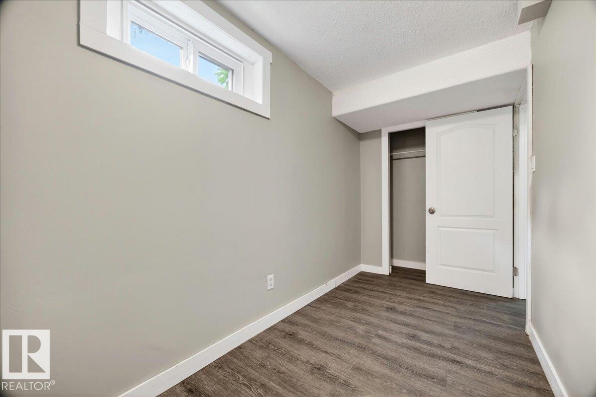 16904 91 ST NW - 33