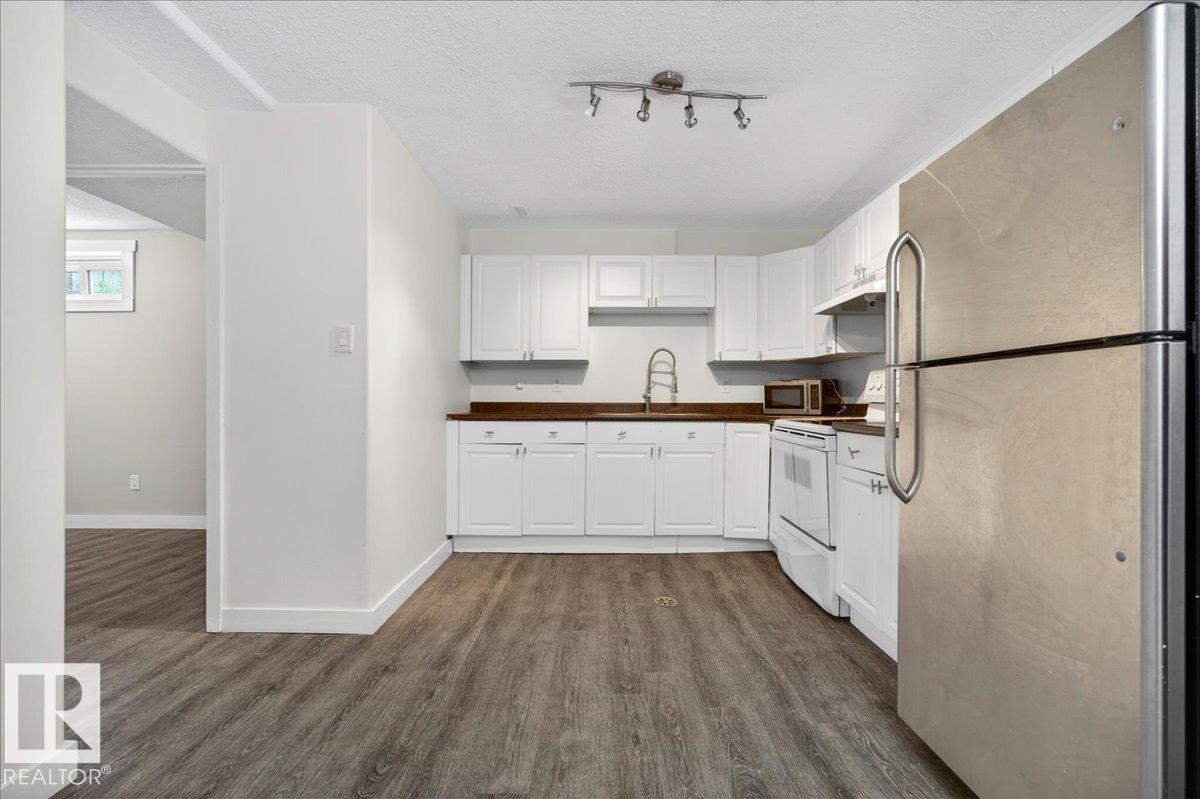16904 91 ST NW - 35