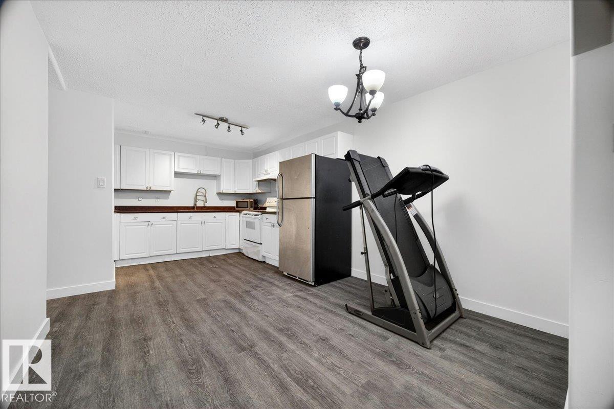 16904 91 ST NW - 37