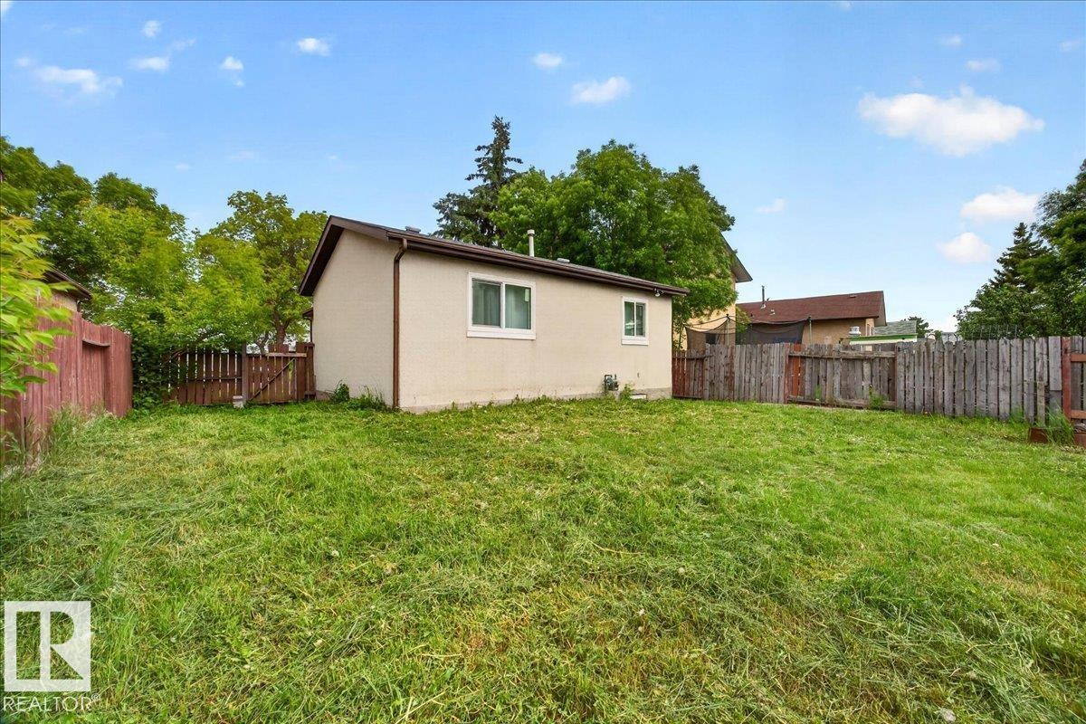 16904 91 ST NW - 46