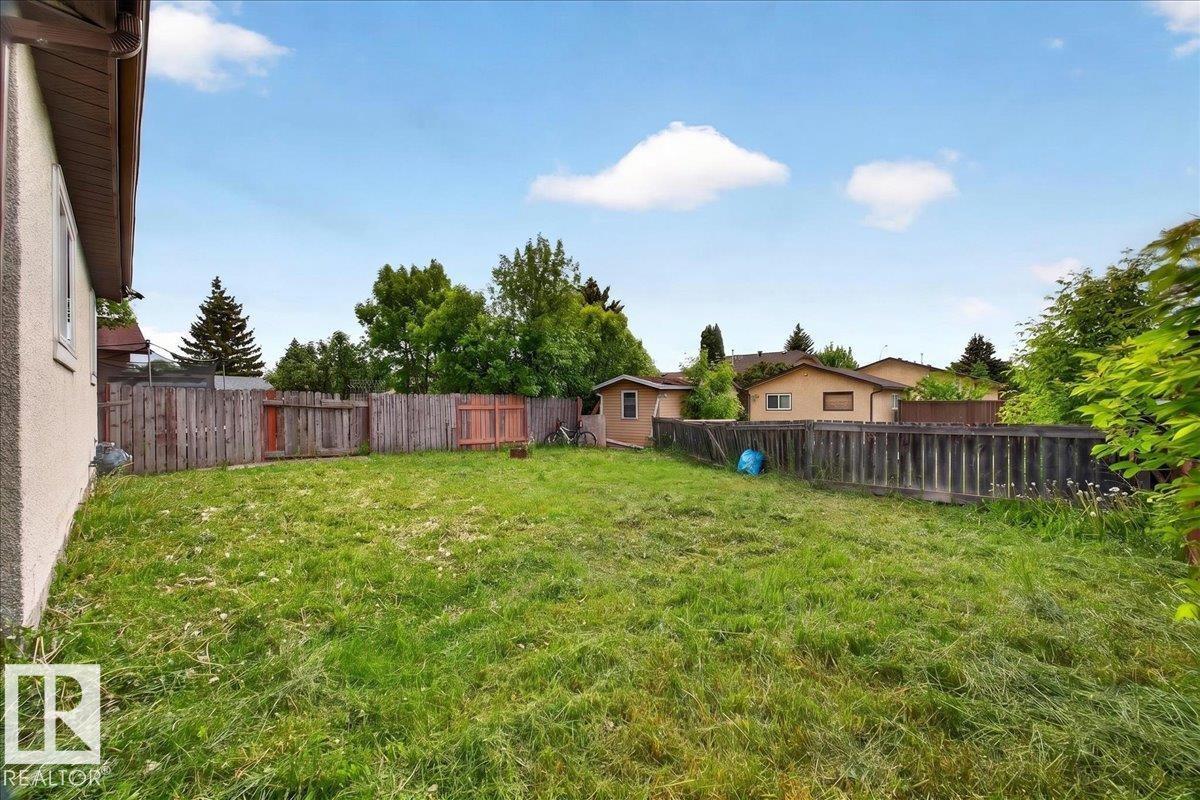 16904 91 ST NW - 47