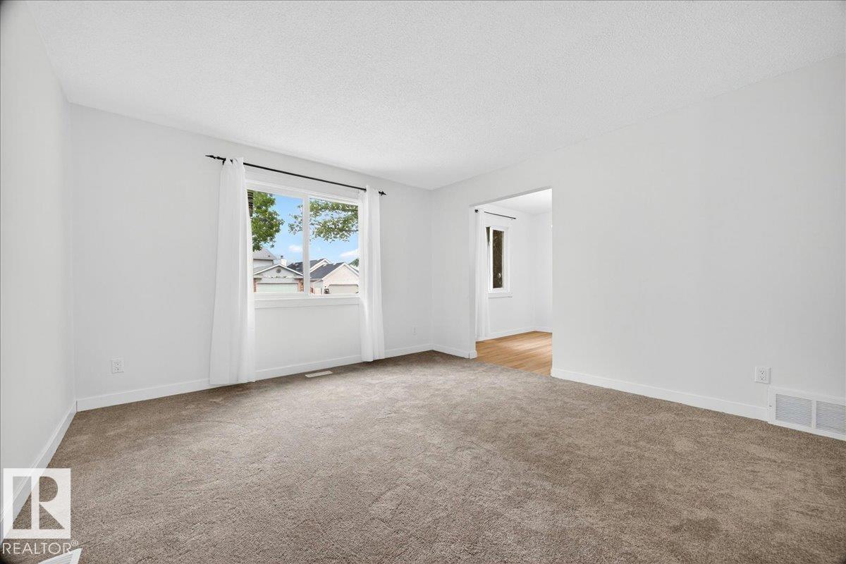16904 91 ST NW - 8