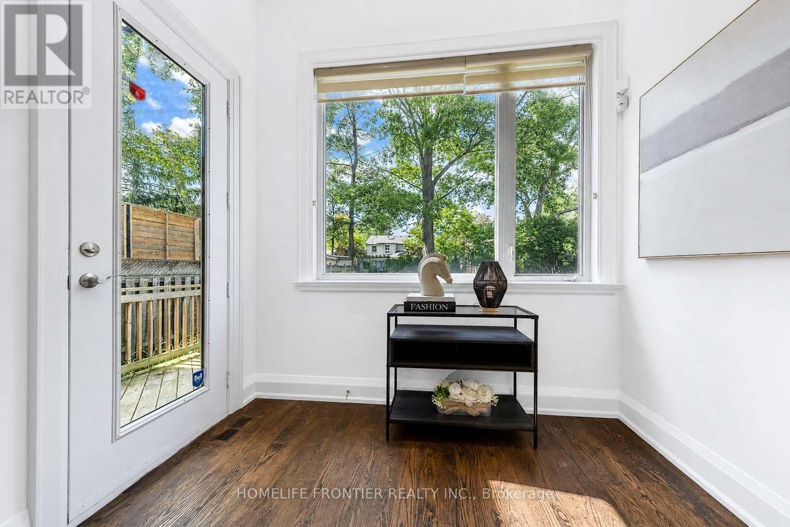 82 CAMERON AVENUE - 18