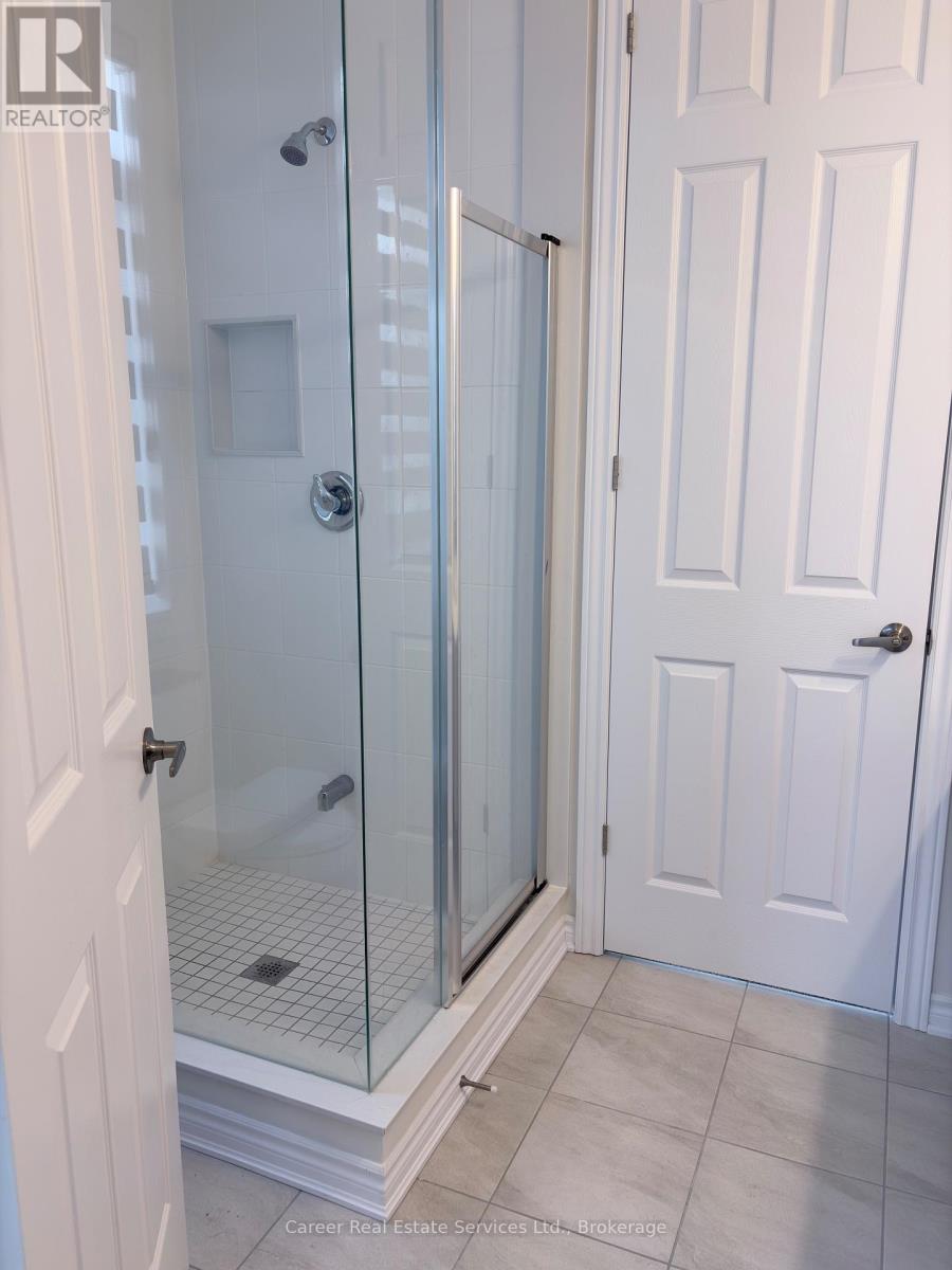 1 WATERFRONT CRESCENT - 21