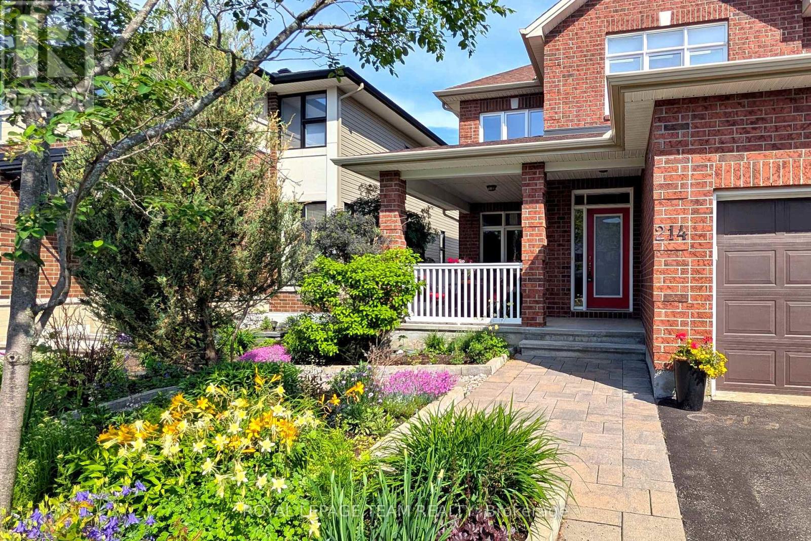 4 Bed, 3 Bath House for Sale in Ottawa – 214 DAVY STREET, Ottawa – MLS# X13019960 - Image 6