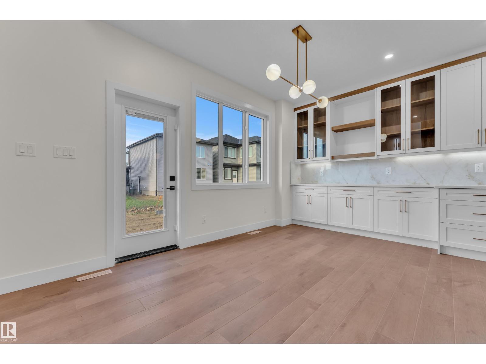 3602 44 AV - photo 2