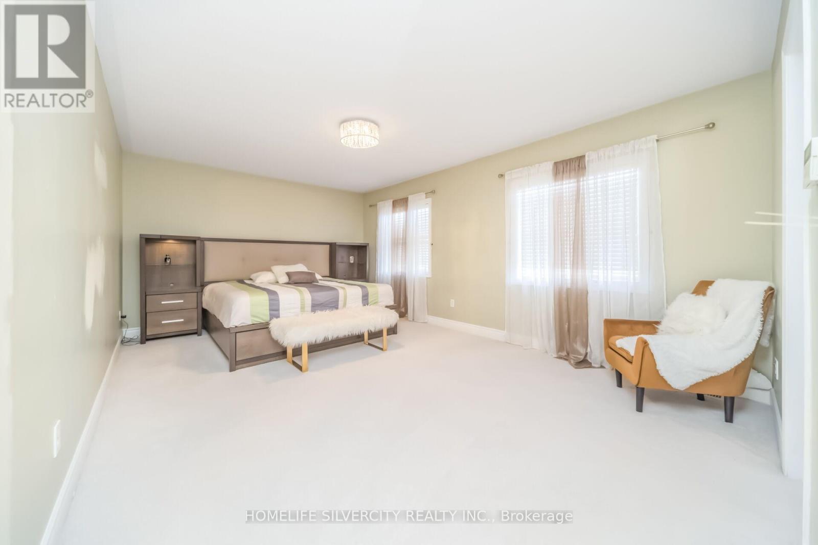 15 NEWARK WAY - 23