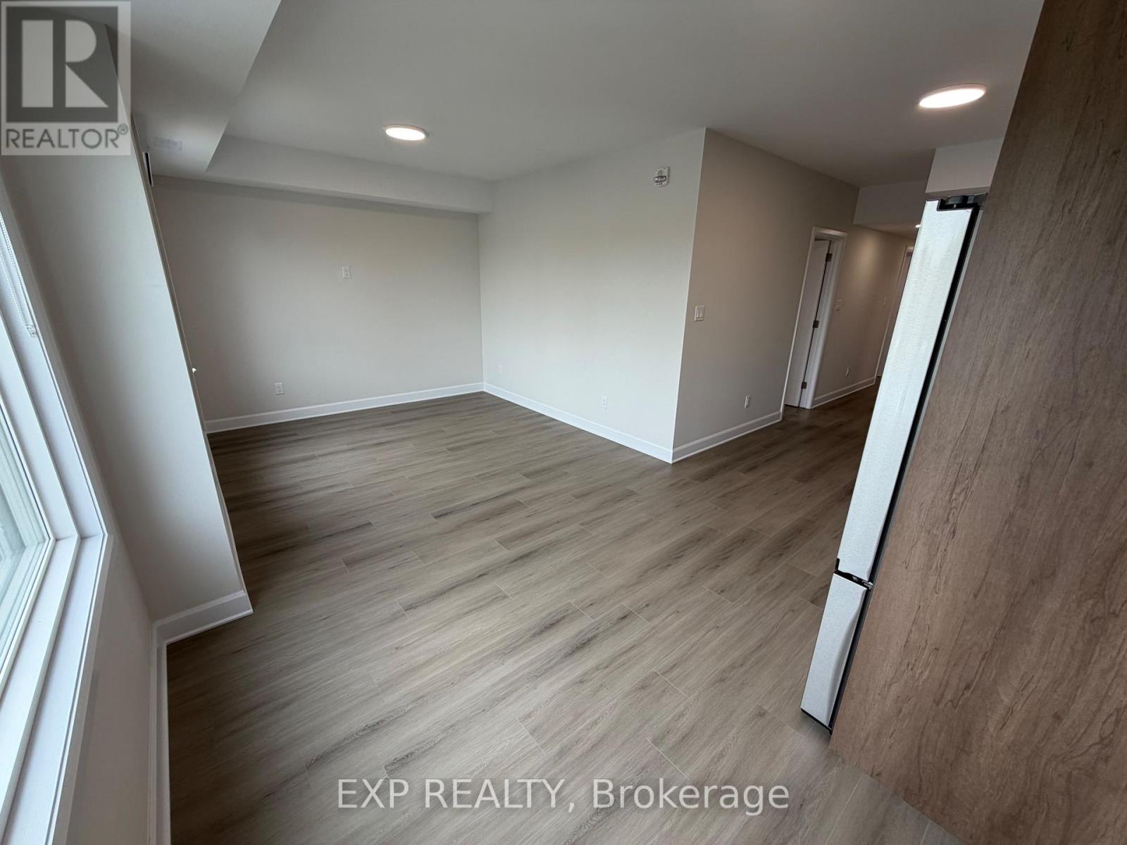 3 Bed, 2 Bath Multi-Family for Rent in Ottawa – 258 MONTFORT STREET, Ottawa – MLS# X13441968 - Image 8