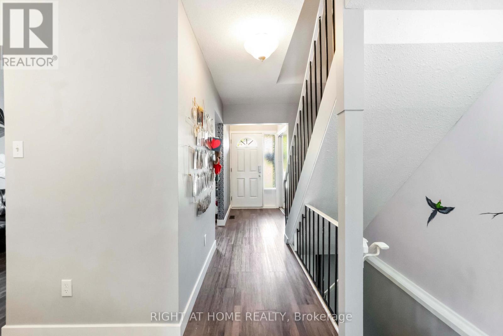 #3 21 MIDLAND CRESCENT - 3