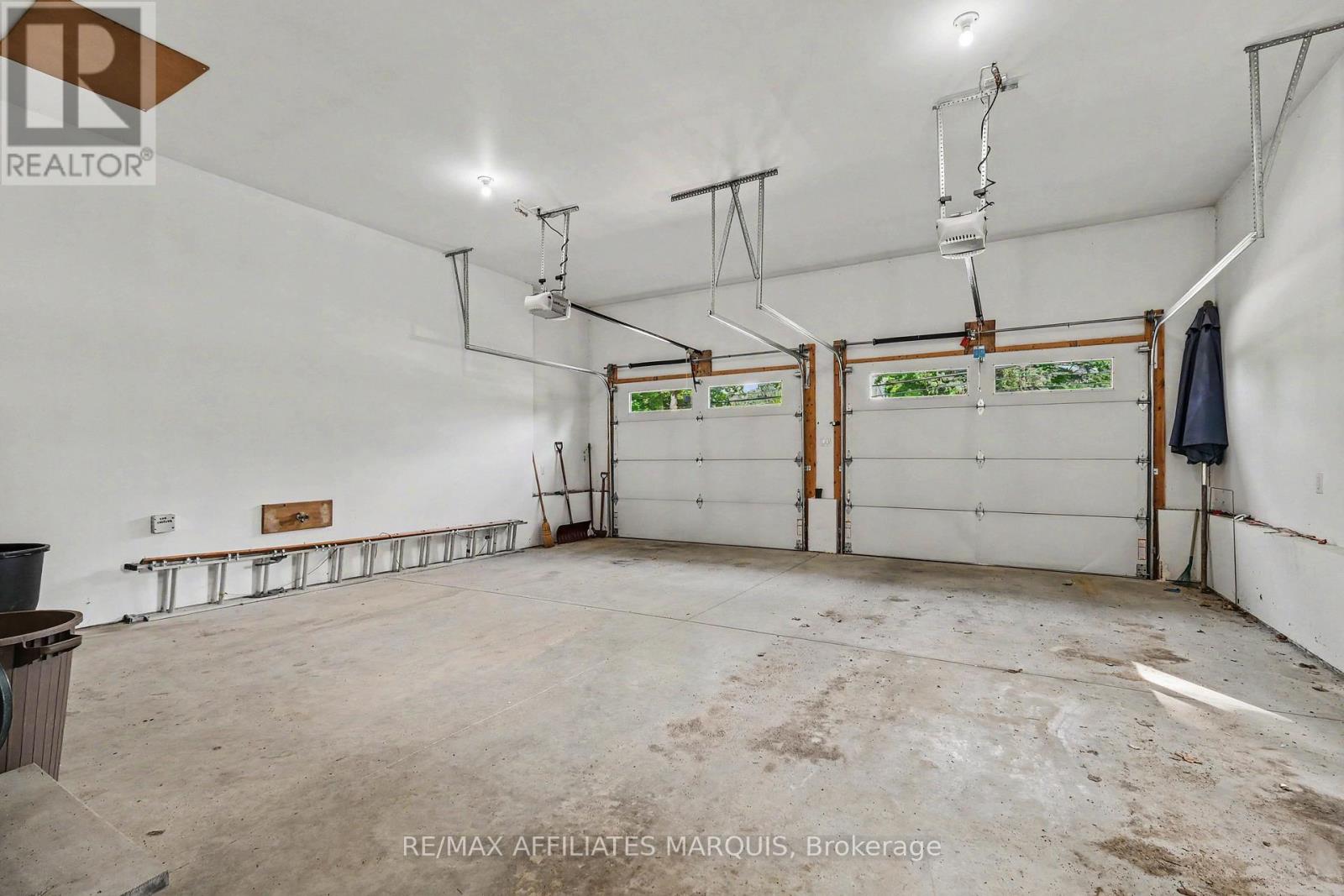 97 GOLF CLUB ROAD - 39