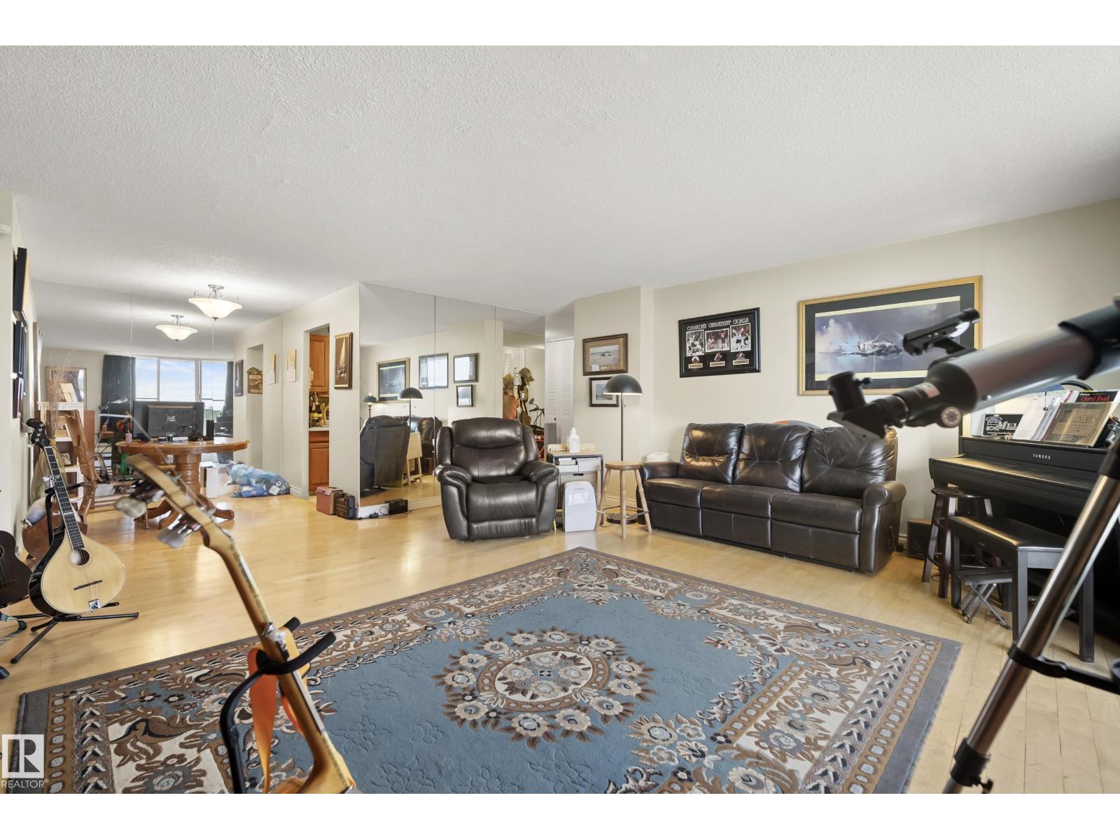 #906 12141 JASPER AV NW — photo 14