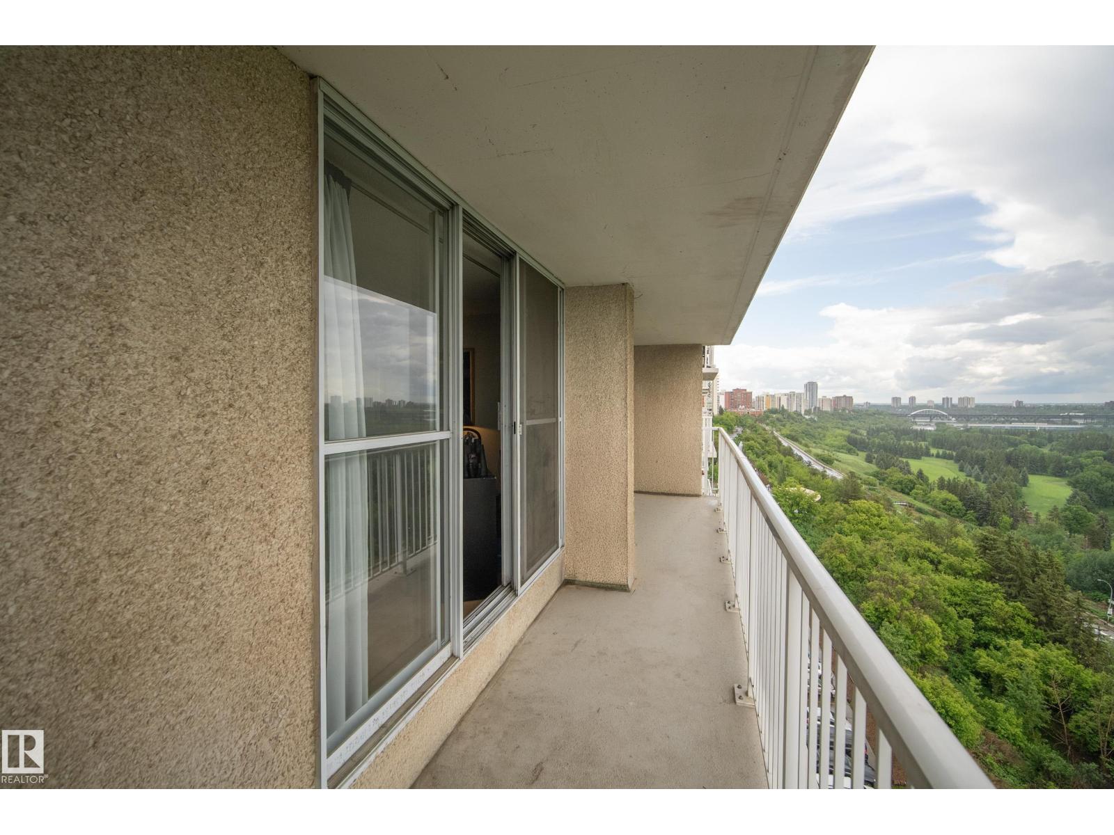 #906 12141 JASPER AV NW — photo 27
