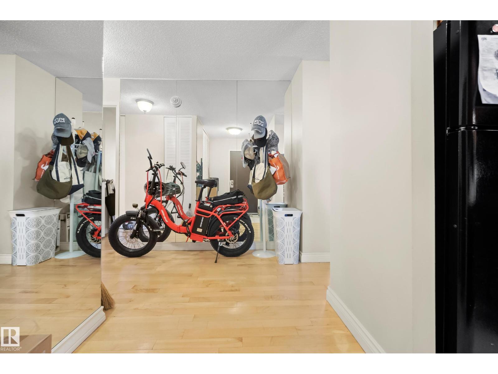 #906 12141 JASPER AV NW - photo 5