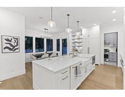 13026 16 Avenue, Surrey, BC V4A1N9 Photo 8