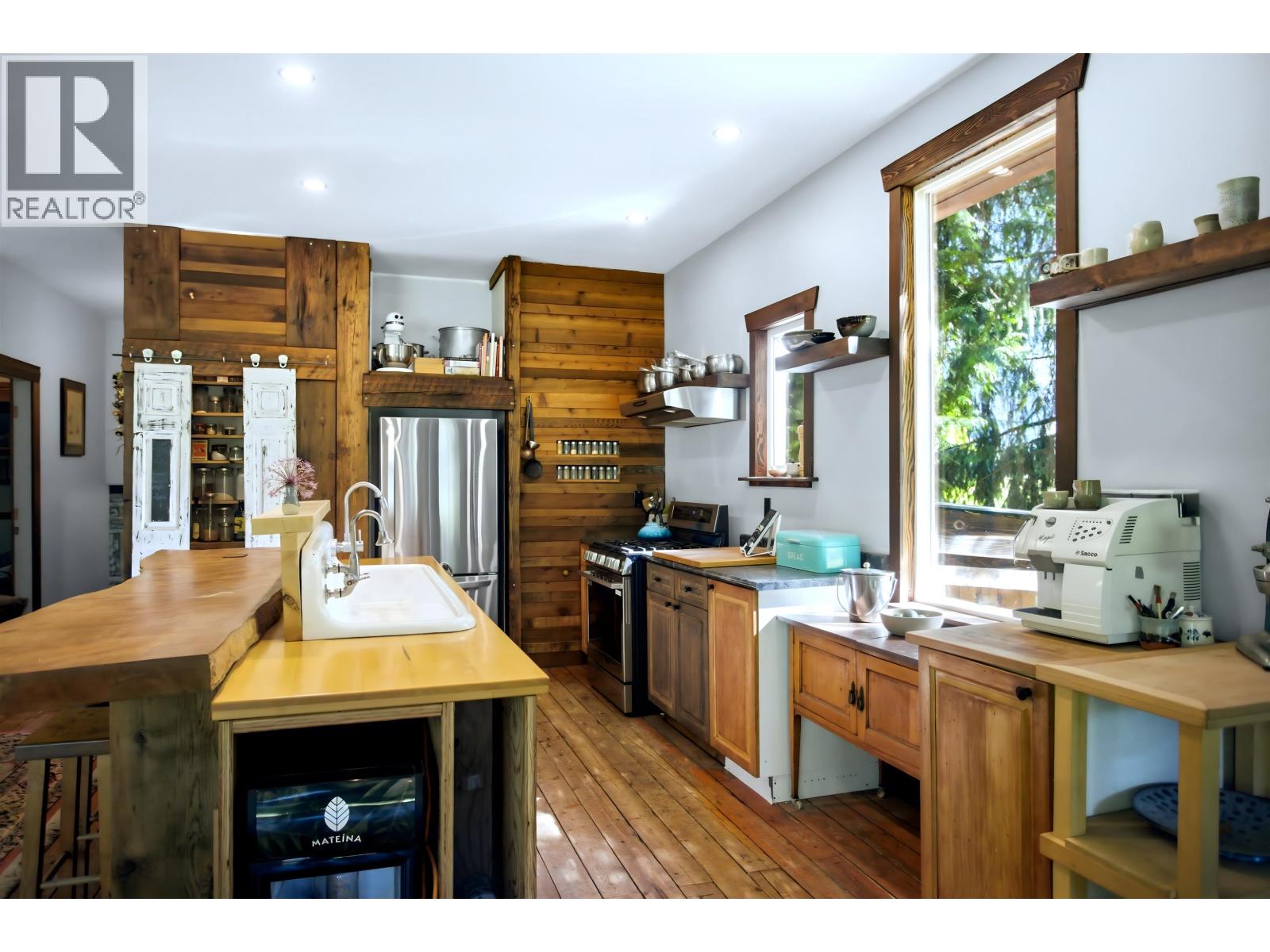8173 PEMBERTON MEADOWS ROAD, Pemberton