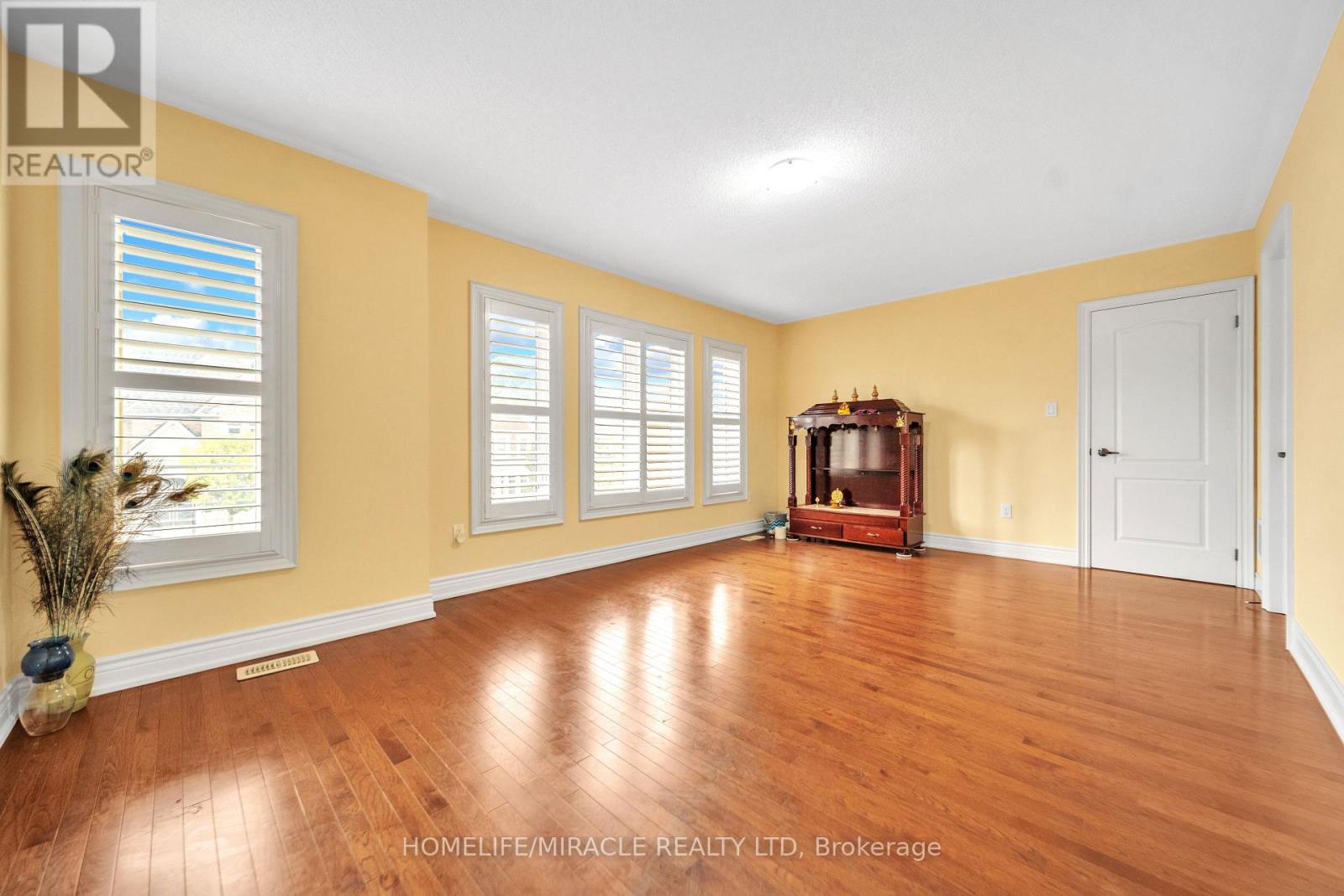 24 HAYWOOD DRIVE - 34